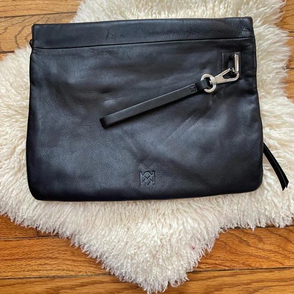BNWOT Anthropologie Christopher Kon soft leather large clutch with straps - Picture 7 of 11